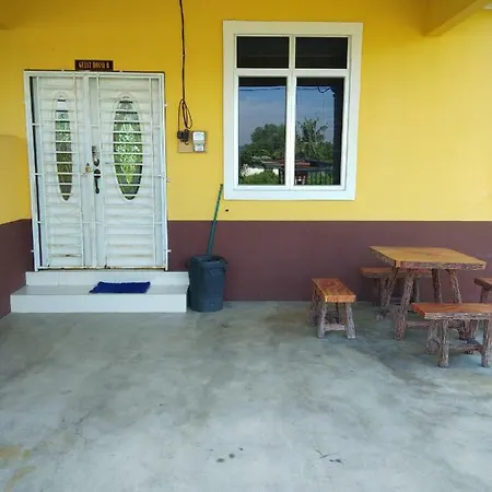 Davallia Homestay Dungun Luaran gambar